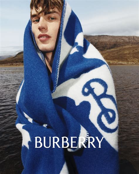 burberry winter 23 campaign